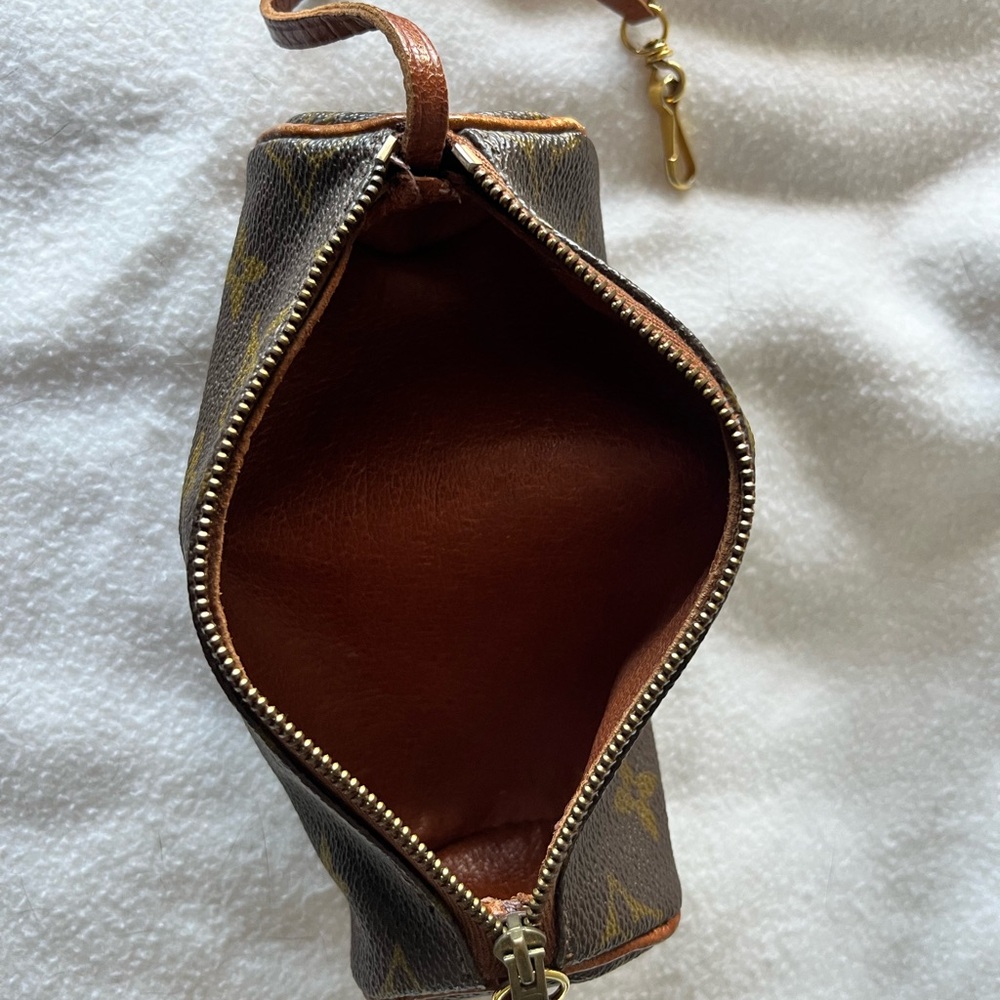 Authentic Louis Vuitton Monogram Vintage Mini Papillon - Picture 9 of 9